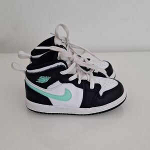 Air Jordon 1 Mid Unisex Sneakers *Toddlers*
